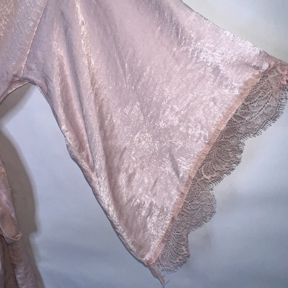 In Bloom Pink Satin Robe Size M/L - Picture 3 of 7
